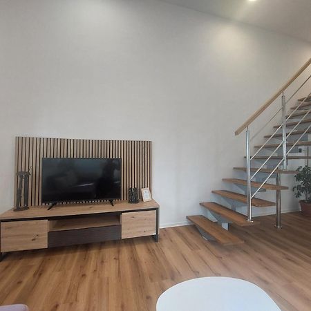Spring And Summer Apartment Near Ljubljana With Free Secure Parking Domžale Exteriör bild
